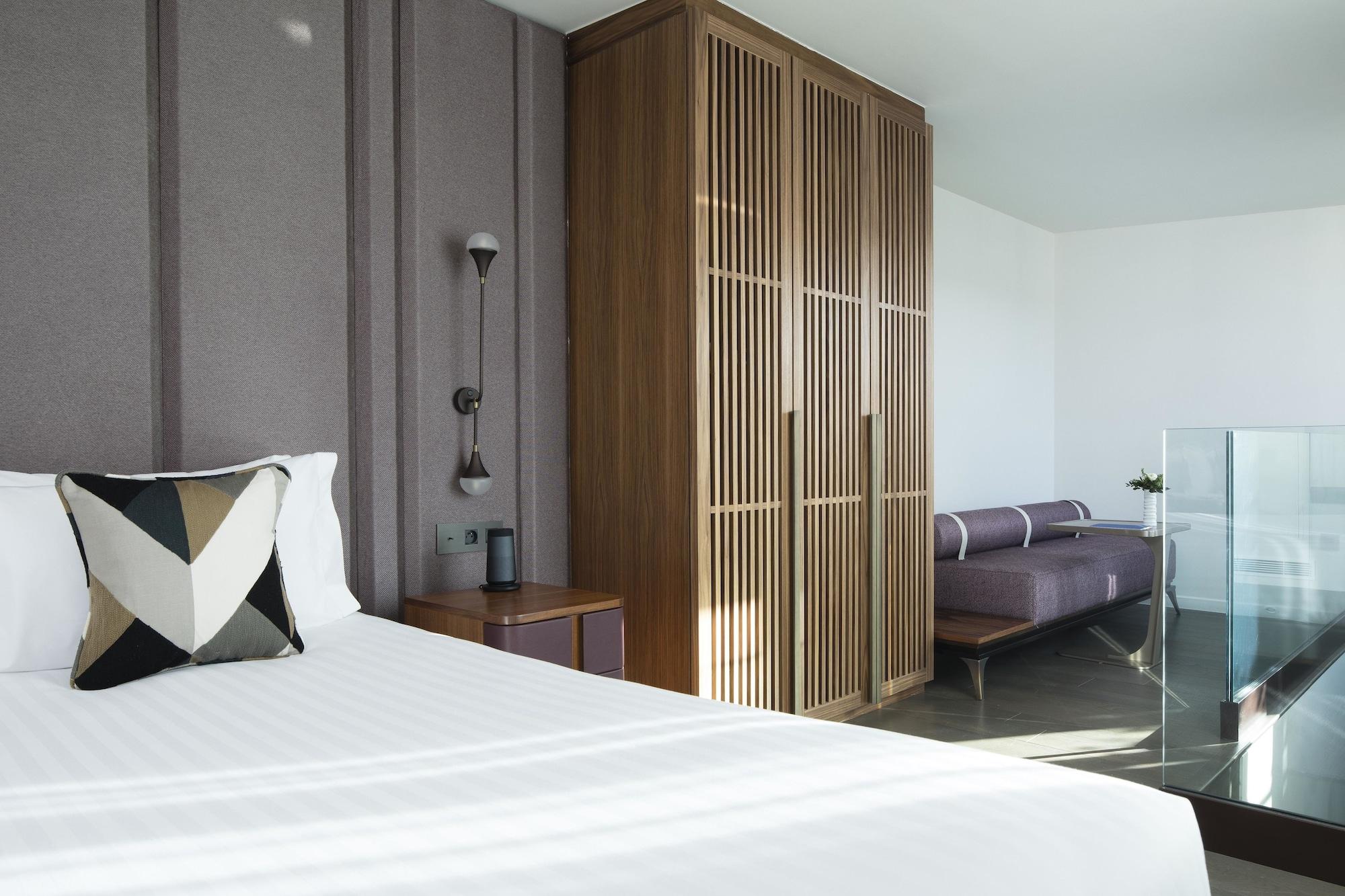 Maison Breguet Париж Экстерьер фото A bedroom at the hotel