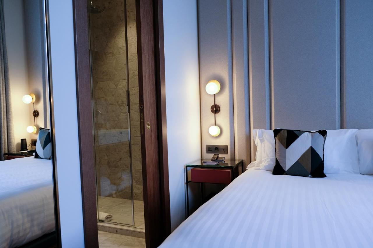 Maison Breguet Париж Экстерьер фото A room at the hotel
