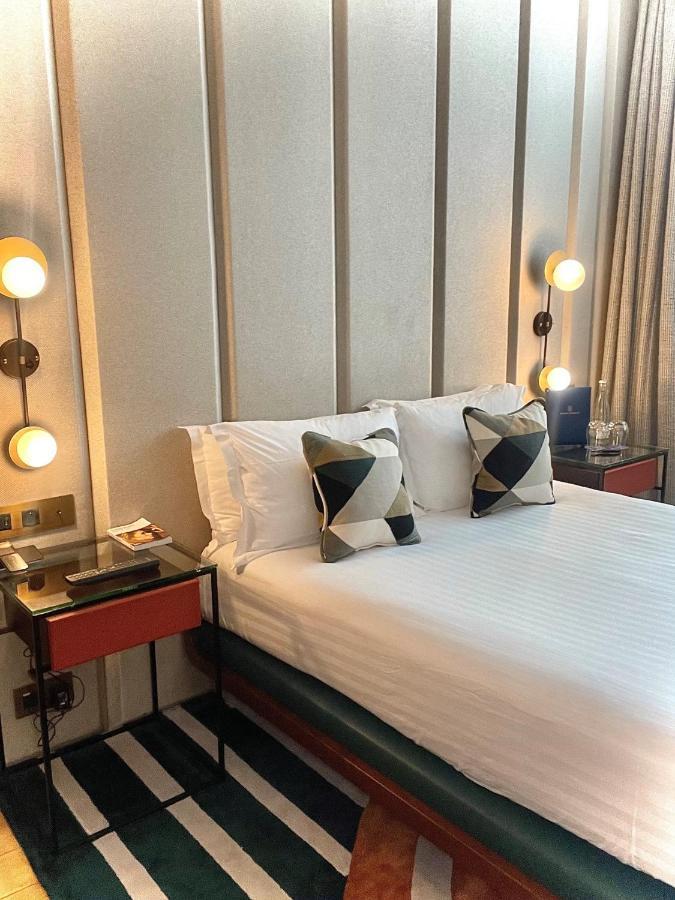 Maison Breguet Париж Экстерьер фото A bedroom at the hotel