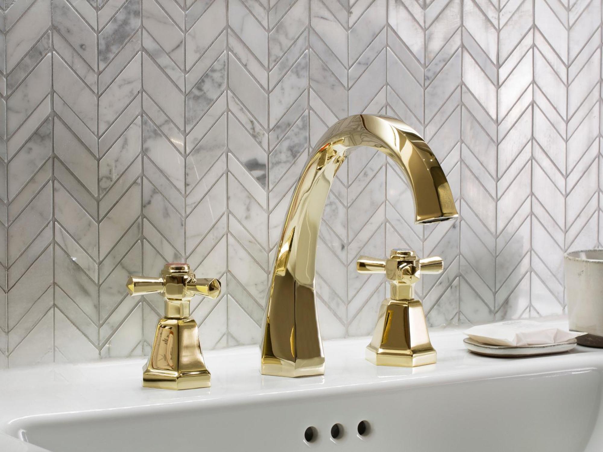 Maison Breguet Париж Экстерьер фото A widespread bathroom faucet